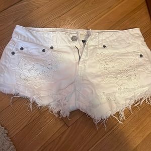 Size 4 American eagle shorts